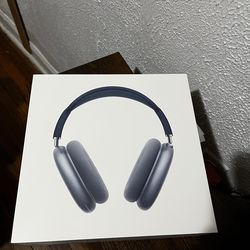 Brand New AirPod Max ( Sky Blue )