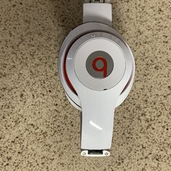 Beats Solo Wireless 