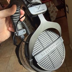Beyerdynamic DT 990 Pro Open back headphones - Like New