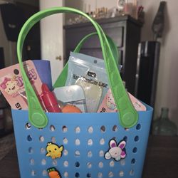 Tik Tok Viral Dollar Tree Bag. Comes With Victoria Secrit Spraay And Lotion, Hand Sanitizer And Case And  3 Lip Gloss And Lip Tint