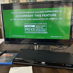 RCA LED HGTV 32” With Remote And Sony Blue Ray 
