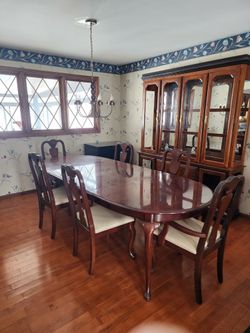 Dining Room Table and Six Chairs