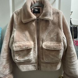 Faux Fur Cropped Jacket In Dusty Rose Pink