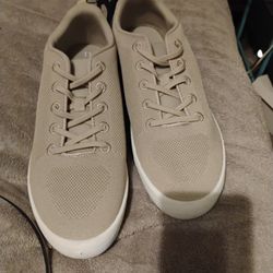 New Mens Shoes Size 11 Fcfs Serious Buyers Only Local Pickup $12