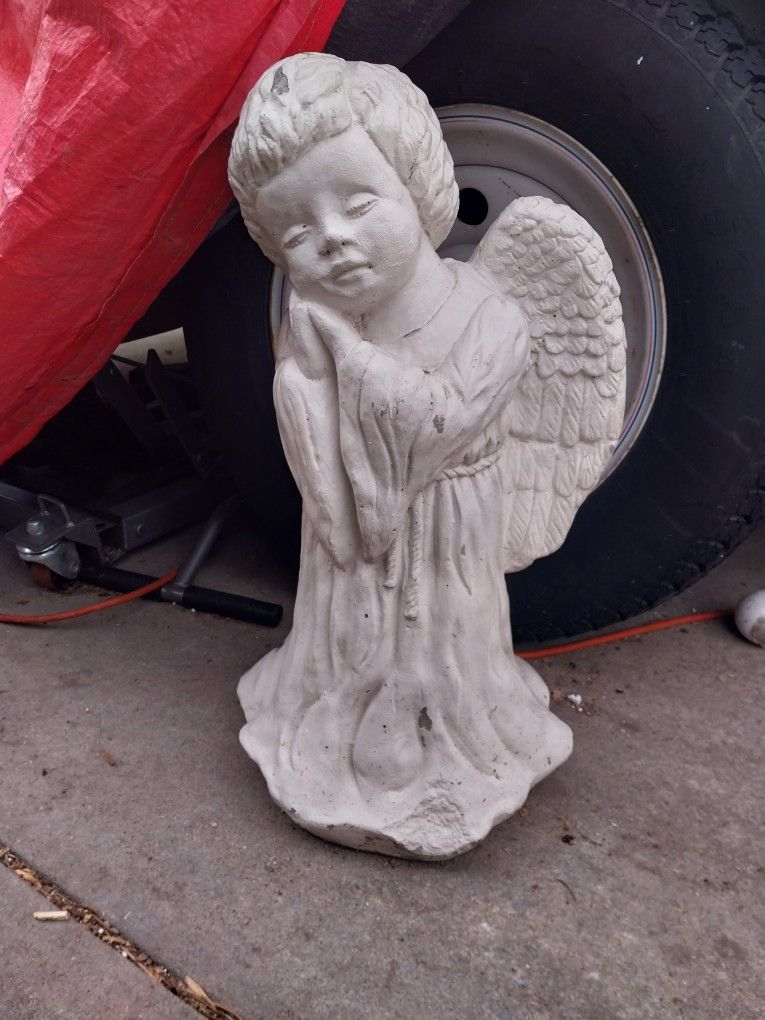 Little Angel For Yard Decoration 