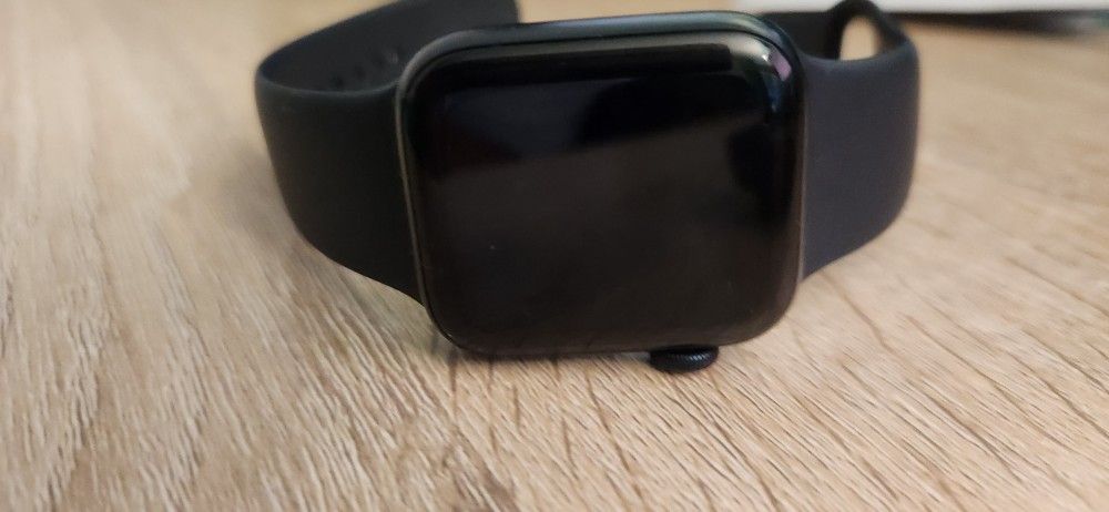 Apple Watch SE for $150