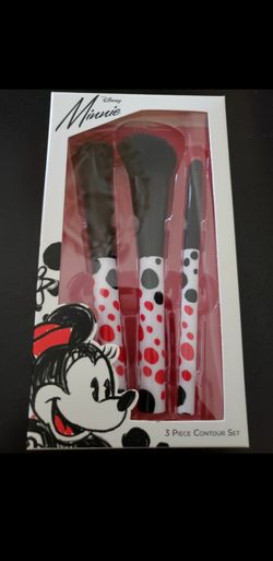 New in box Limited Edition Minnie Mouse 3 PC makeup brush set "Perfect Stocking Stuffer"