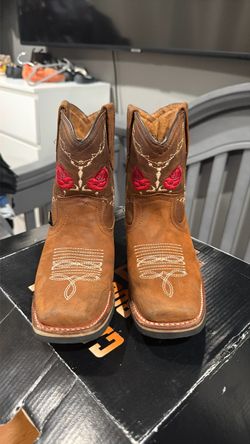 Girls cowgirl boots