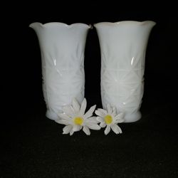Vintage milk Glass Vases