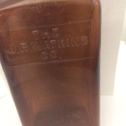 Vintage.    Bottle.  J.R. WATKINS  Co.      Amber Color Rare. 
