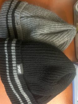 2 Winter Beanies / Knit Hats – Black & Gray