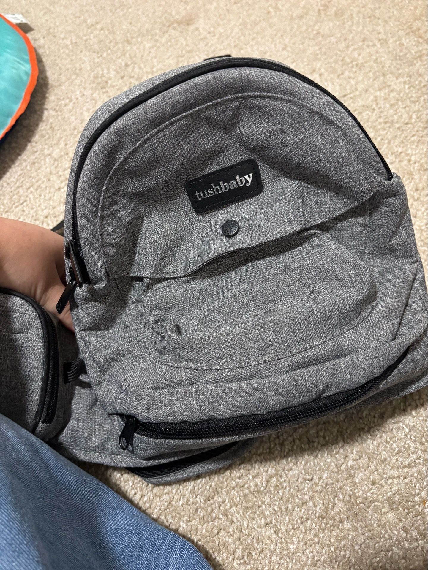 Tush baby baby carrier