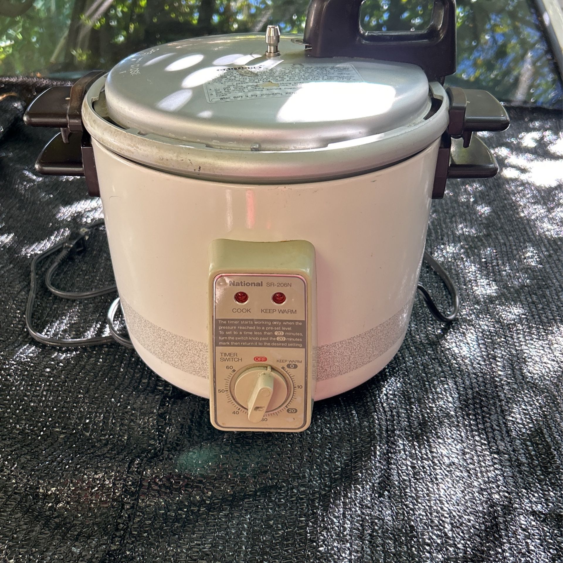 National / Panasonic Pressure Cooker SR-206N