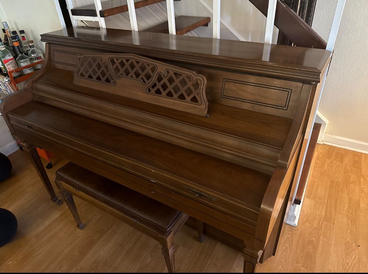 Kimball Upright Piano PICK UP ONLY