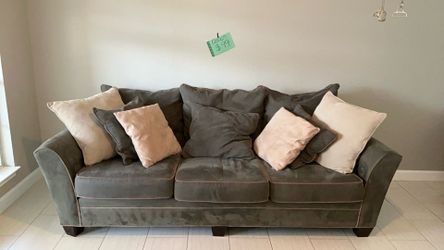 Large Green Microfiber Sofa Deep seating (100 x 44 inches). Washable, Zipper, Clean. Includes Decorative Pillows.