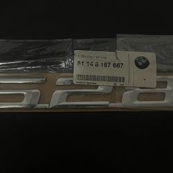 BMW ADHERED EMBLEM - 528