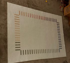 Ruggable- Marlowe Ivory Rainbow Rug- Great Condition!