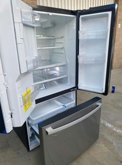 GE Stainless Steel French Door Fridge - Excellent Condition, EnergyStar