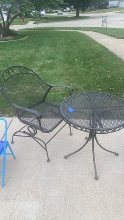 Iron Table & Chair