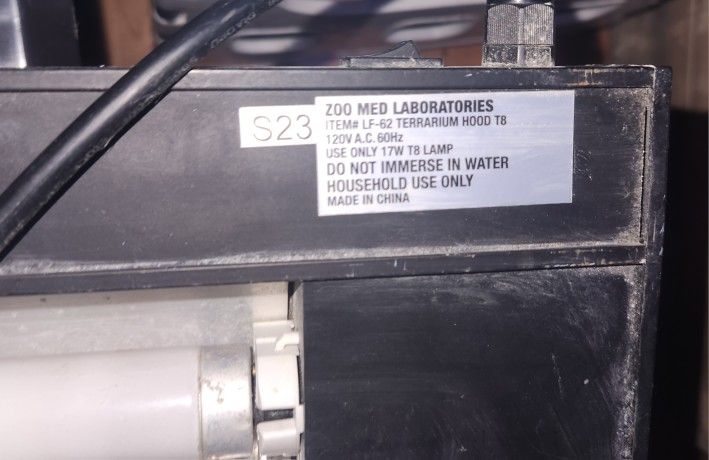 Zoo Med Laboratories Terrarium Hood LF-62 โ 30โ T8 Fixture