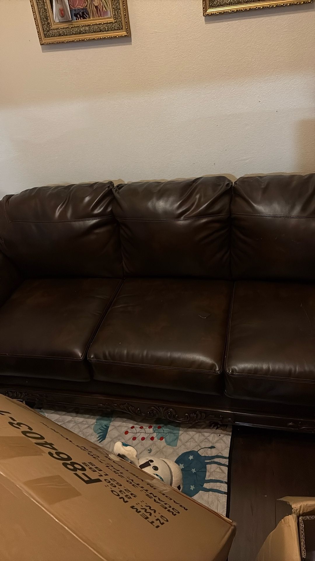 Free Couch 