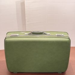 Vintage American Tourister Suitcase , Tiara, Hard Shell ,Green