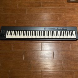 Alesis Q88 Midi Keyboard