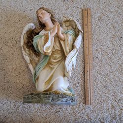 Christmas Angel Statue