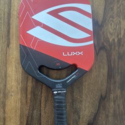 Selkirk Luxx Pickleball Paddle