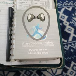 FREE STEREO TWINS WIRELESS HEADSET