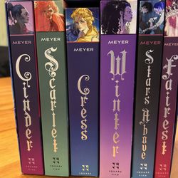 Lunar Chronicles Set 