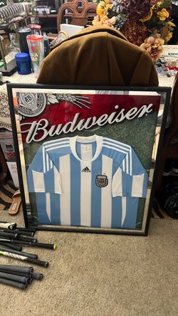 Budweiser frame whit Messi shirt