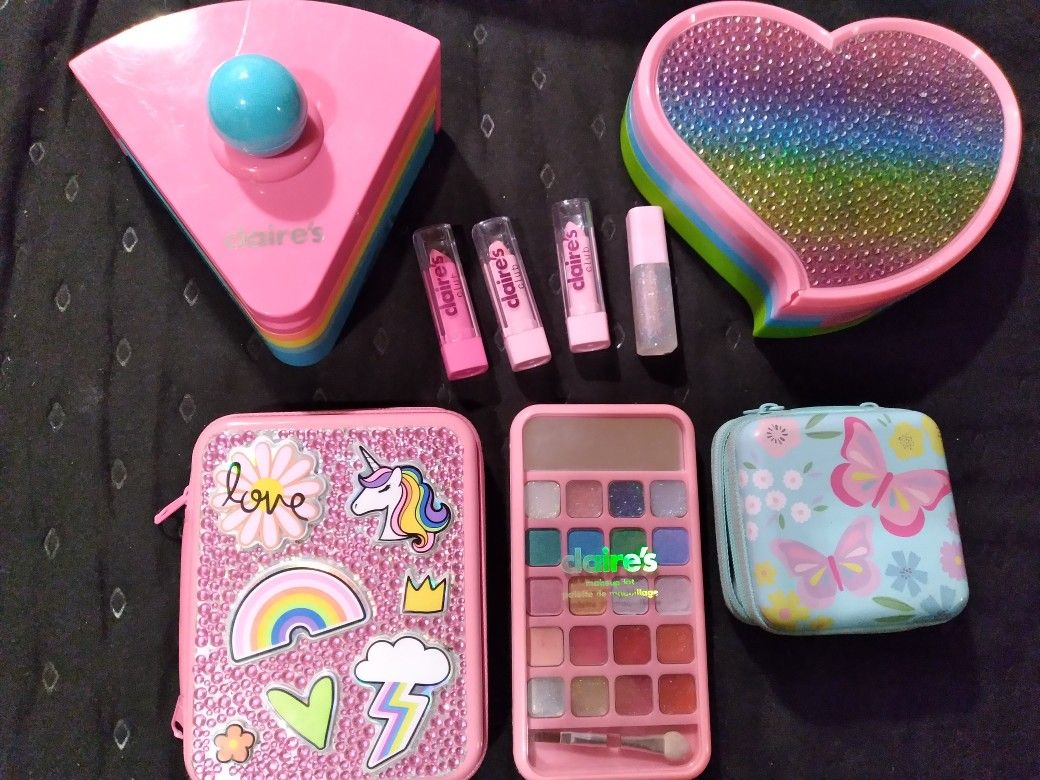 CLAIRES MAKEUP ALL BRAND NEW