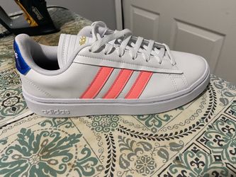 Adidas Ladies Size 7