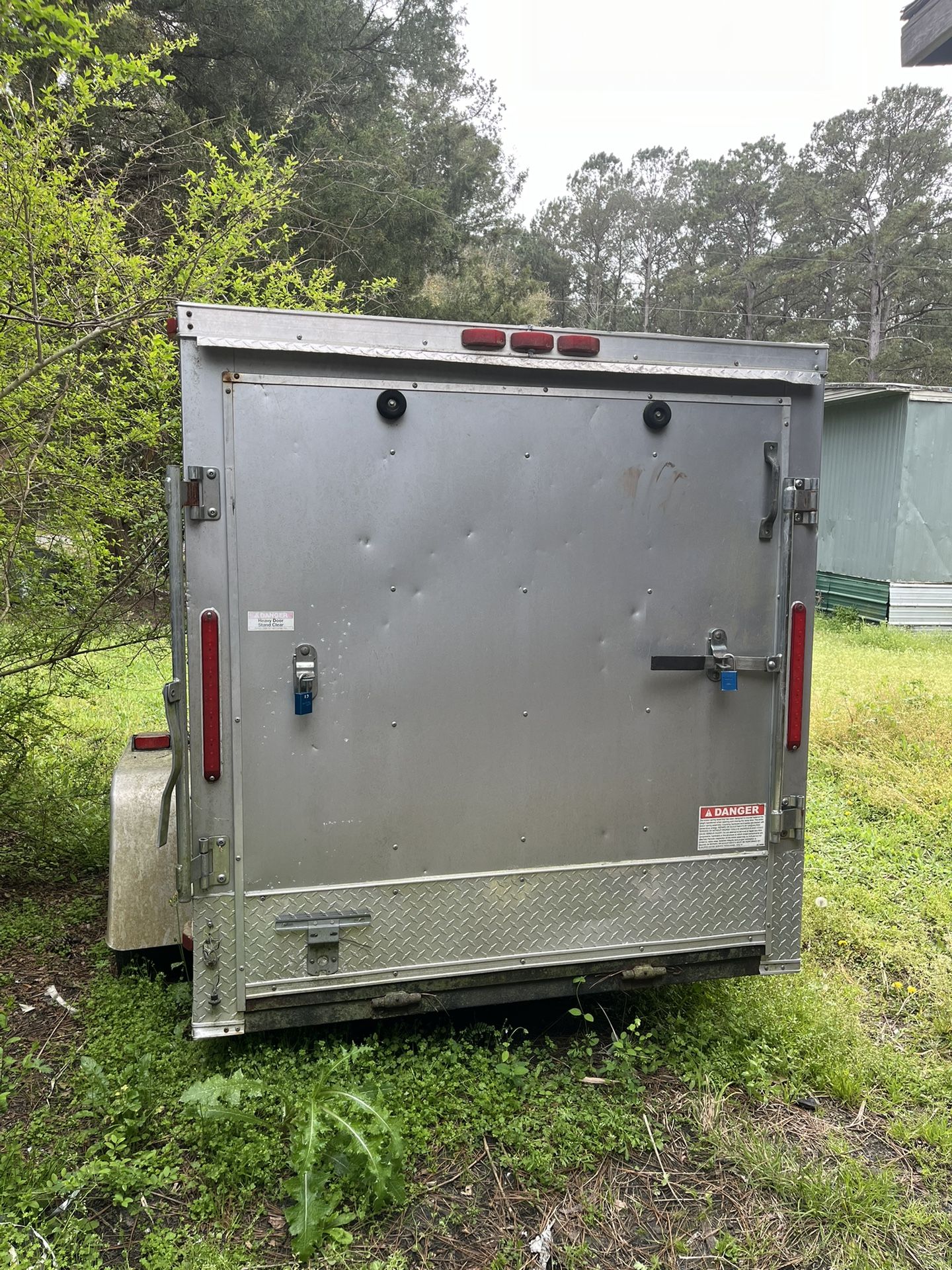 ENCLOSED TRAILER 2,000 OBO