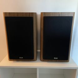 KLH AV33 Vintage Bookshelf Speakers Pair Wood Cabinet Made in USA