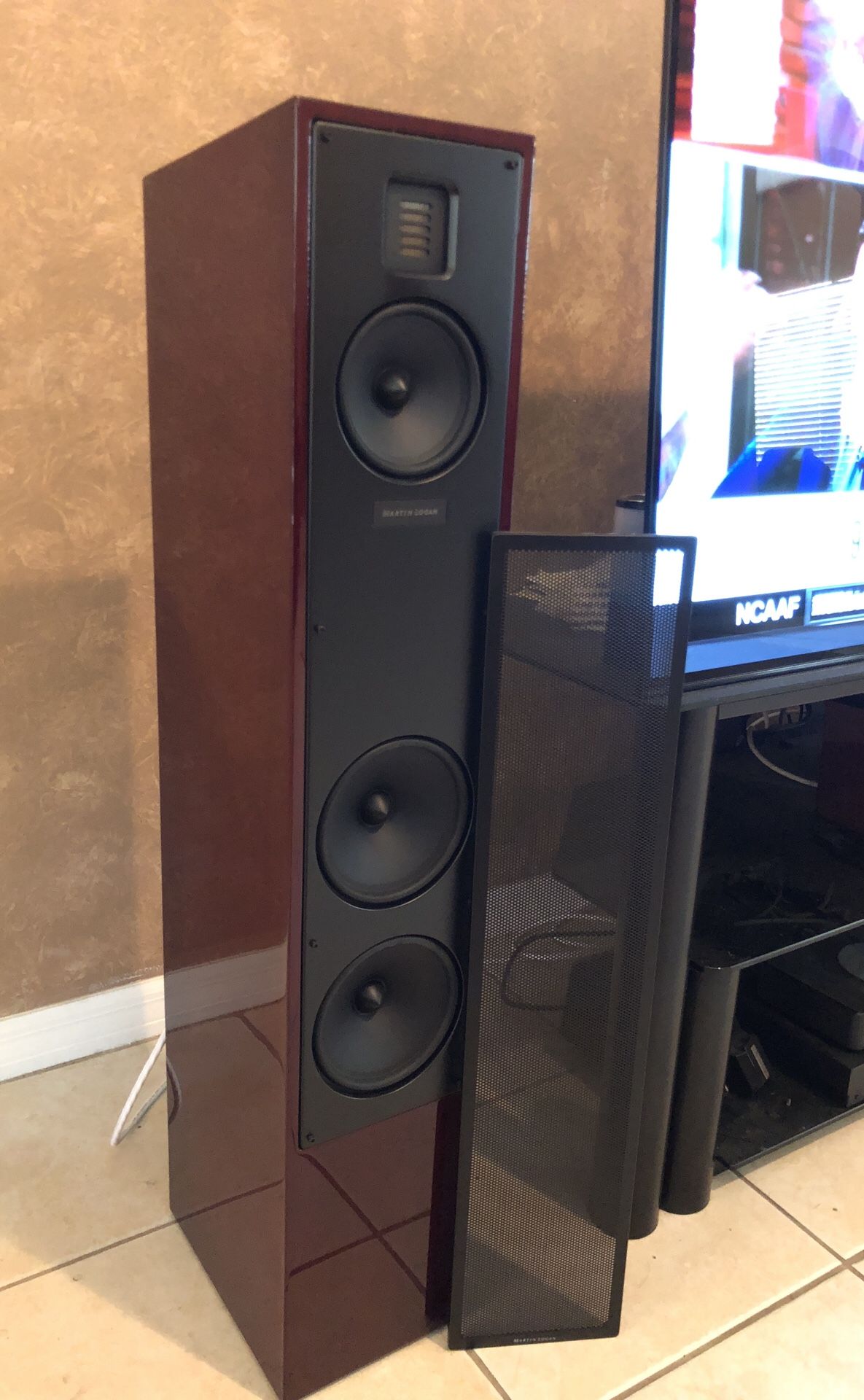 Martin Logan motion 40 L&R speaker towers & Martin Logan motion 20 center