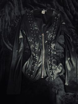 Sexy black jacket!