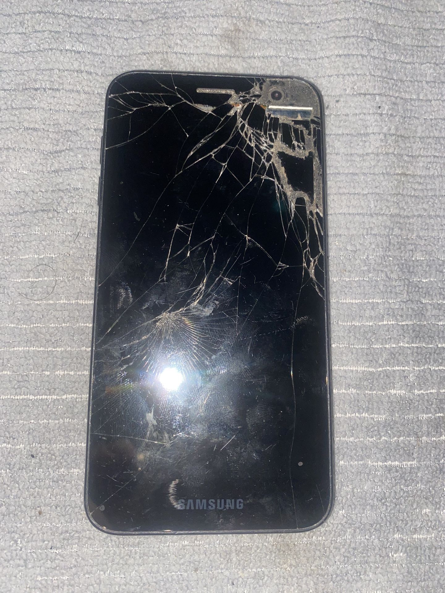Cracked Samsung Galaxy J2 SM-J260T1 5" Parts Only!!