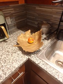 Decorative Leaf Shaped Bowl