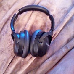 Headphones  Noise Cancelling Multi Features