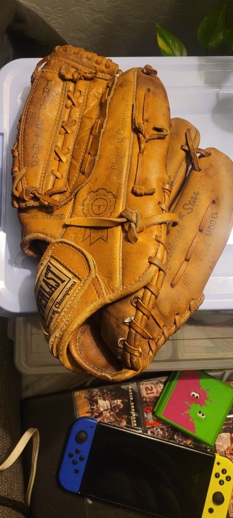 Vintage Baseball Glove