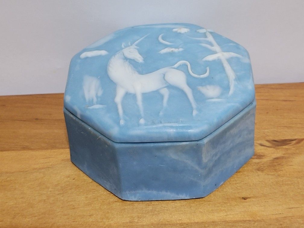 Vintage Design Gifts International Inc Soapstone Blue Unicorn Trinket Box. Great Condition See Pics