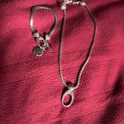 Beautiful Charm Necklace &matchong Bracelet 