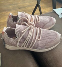 $35, New Women’s Shoes size 6.5