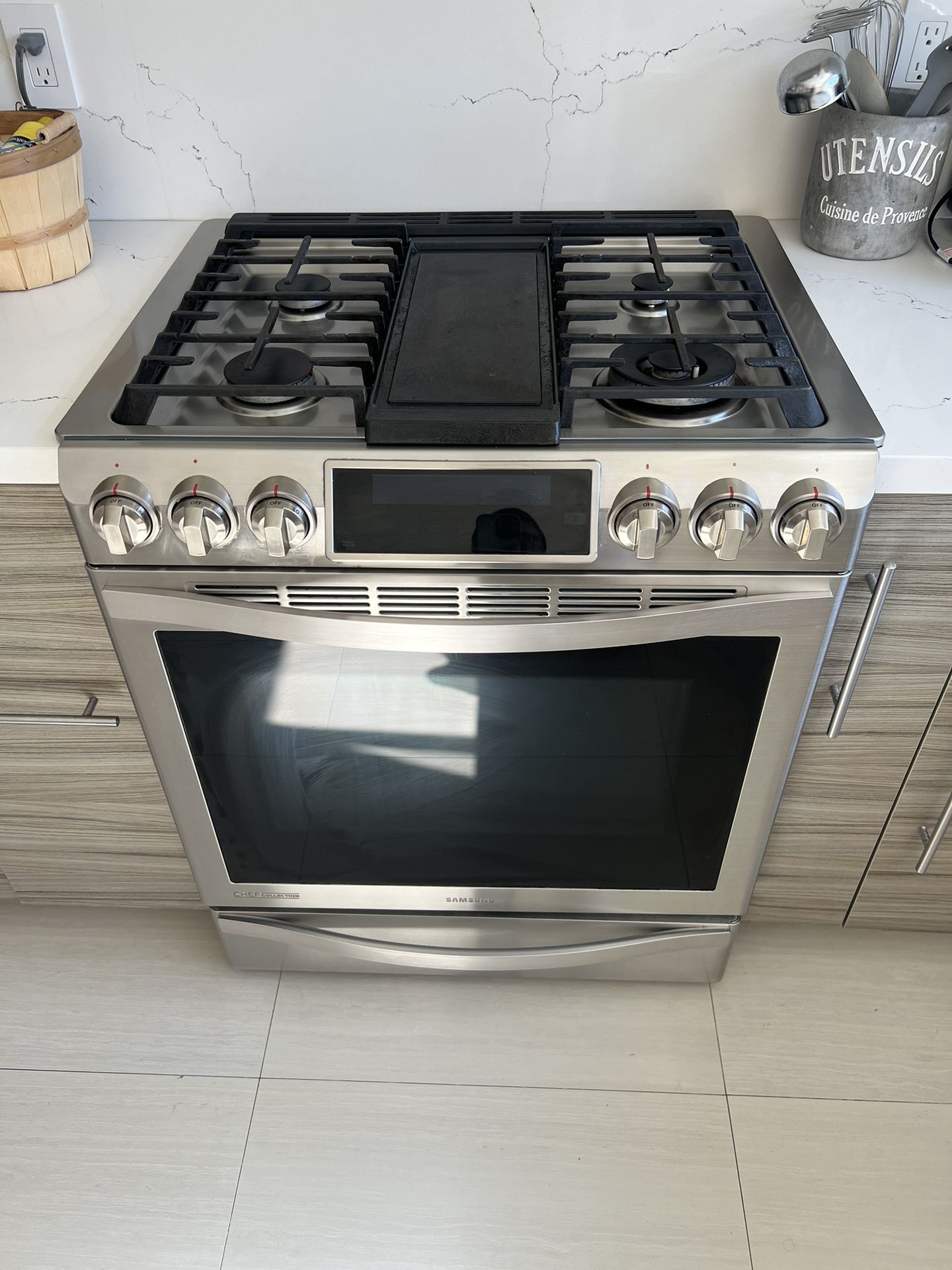 Samsung Stainless, Convection Slide-In Range