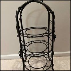 LARGE TALL ATTRACTIVE VERY THICK HEAVEY WROUGHT IRON PLANT STAND/PLATE HOLDER. A MUST SEE.