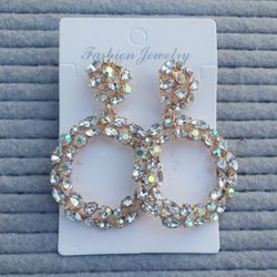 Round diamond Luxury earrings