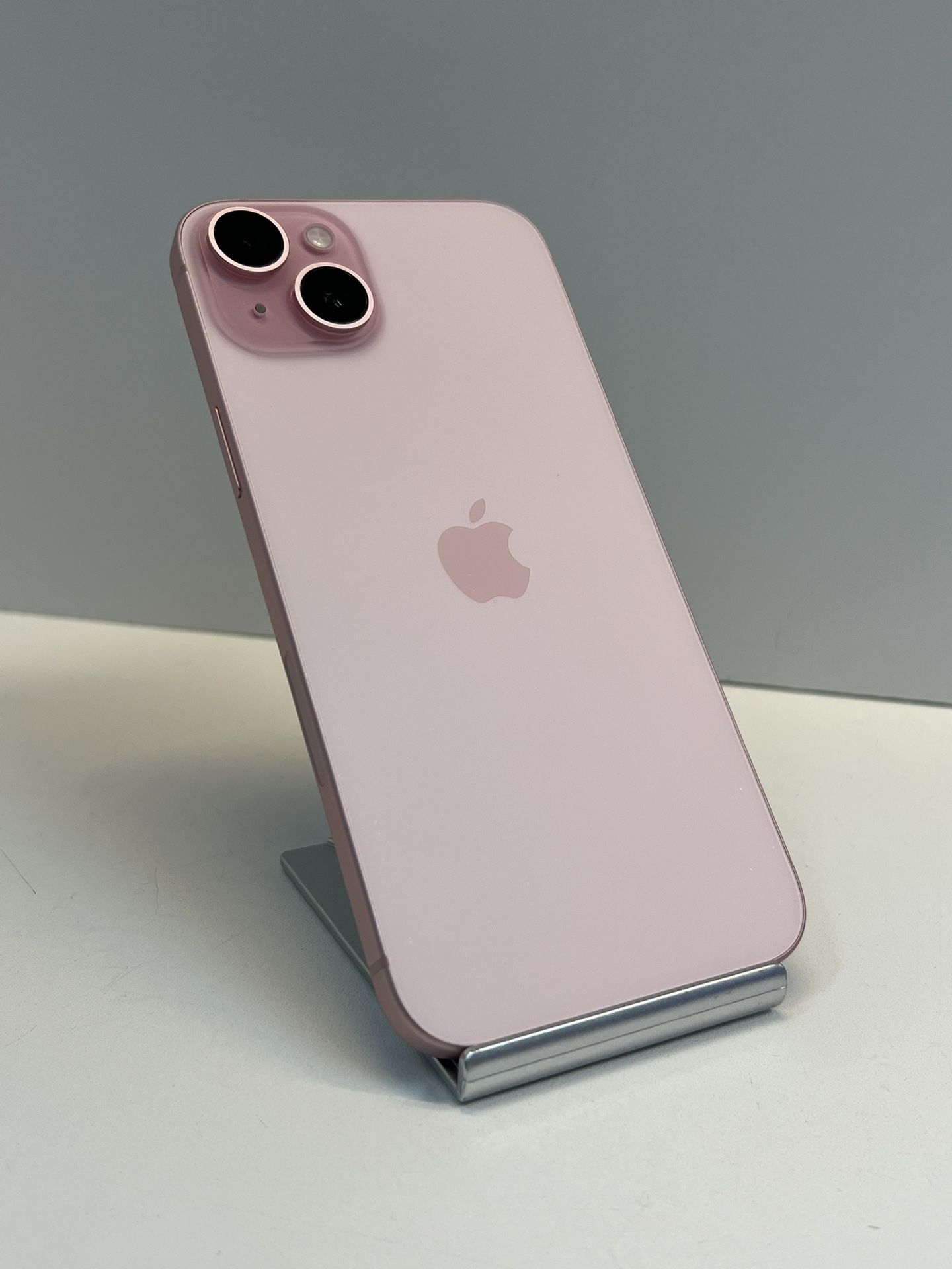 Apple iPhone 15 PLUS 128gb. ( Unlocked )
