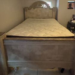 Bed frame Mattres Not Included 